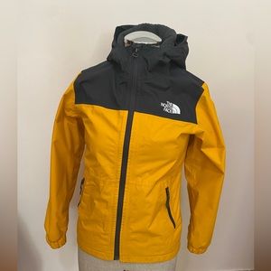 North Face Boys Jacket 🐝